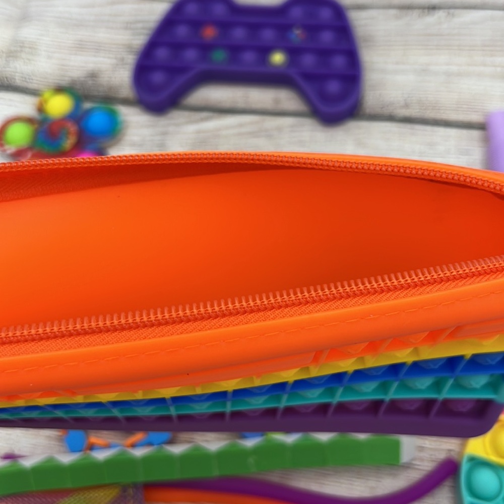 Vibrant Colored Fidget Bundle with Pencil Pouch 24 pieces - Picture 9 of 10